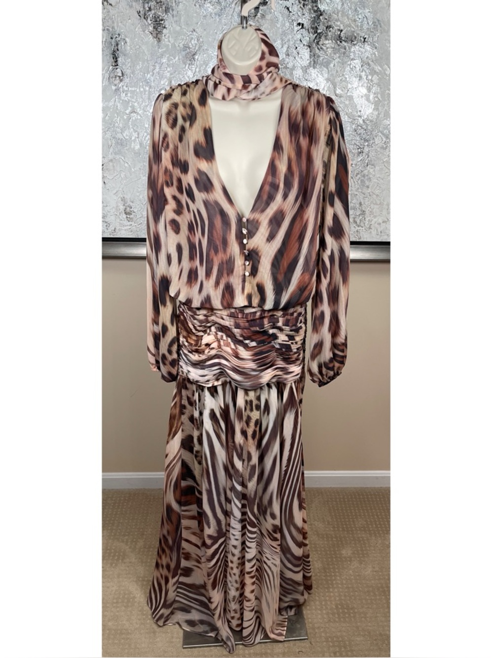 RETROFETE Opaline Long Sleeve Animal Print Ruched Draped Neck Maxi Dress Sz XS - Picture 4 of 9